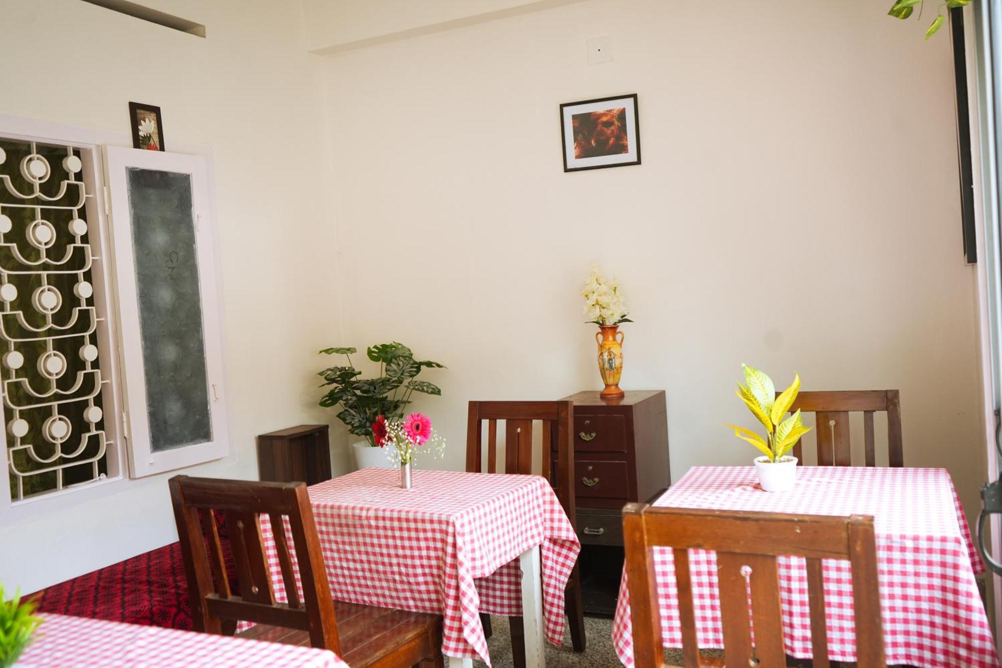 Mother Tree Inn Kochi Dış mekan fotoğraf
