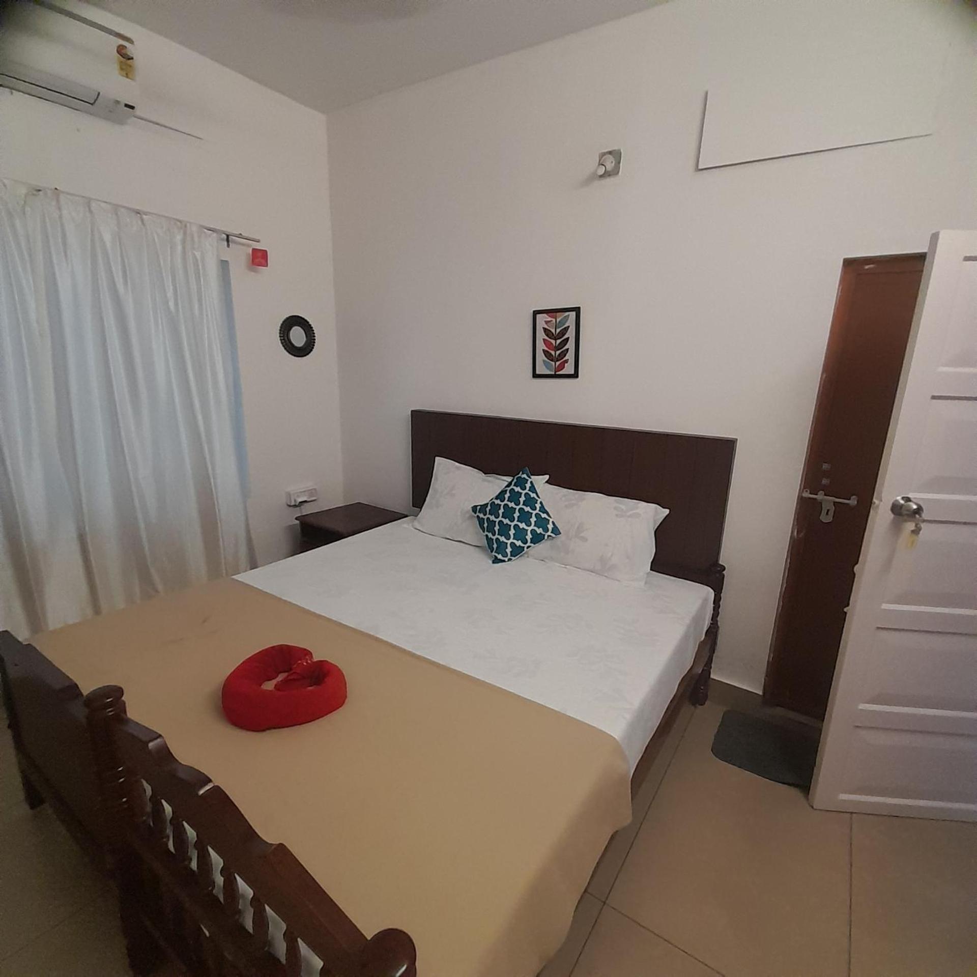 Mother Tree Inn Kochi Dış mekan fotoğraf